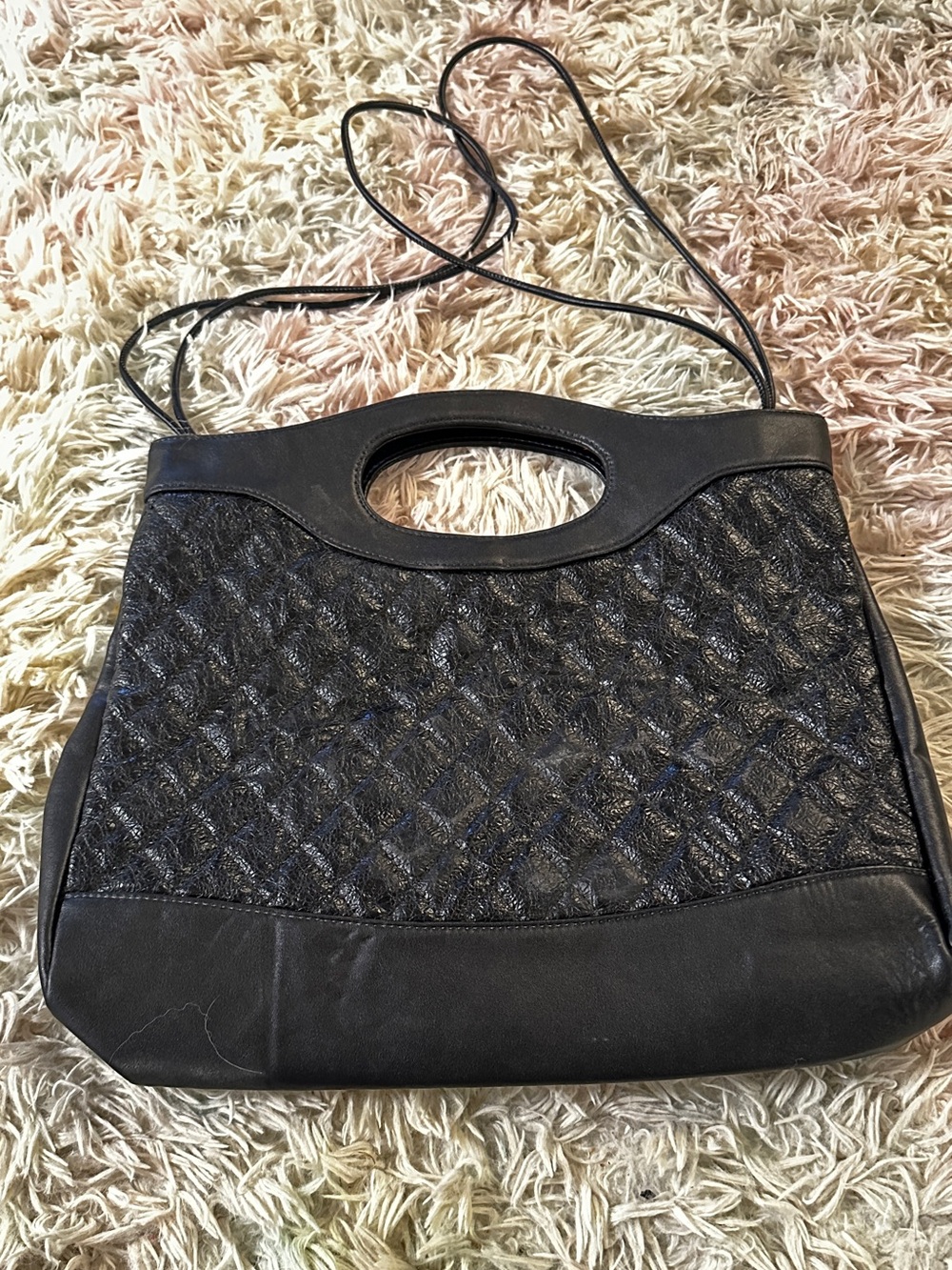 Chanel Chic Black Quilted Tote Bag - Picture 4 of 15